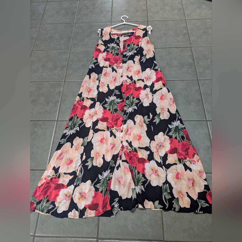 Bindya Floral Dress Size L ( Free With $50.00 Purchase)